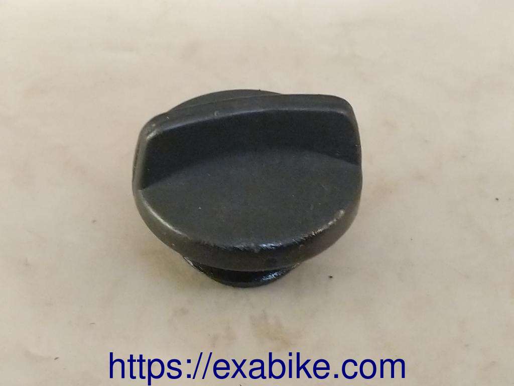 oil cap Honda VFR 750 - photo 1