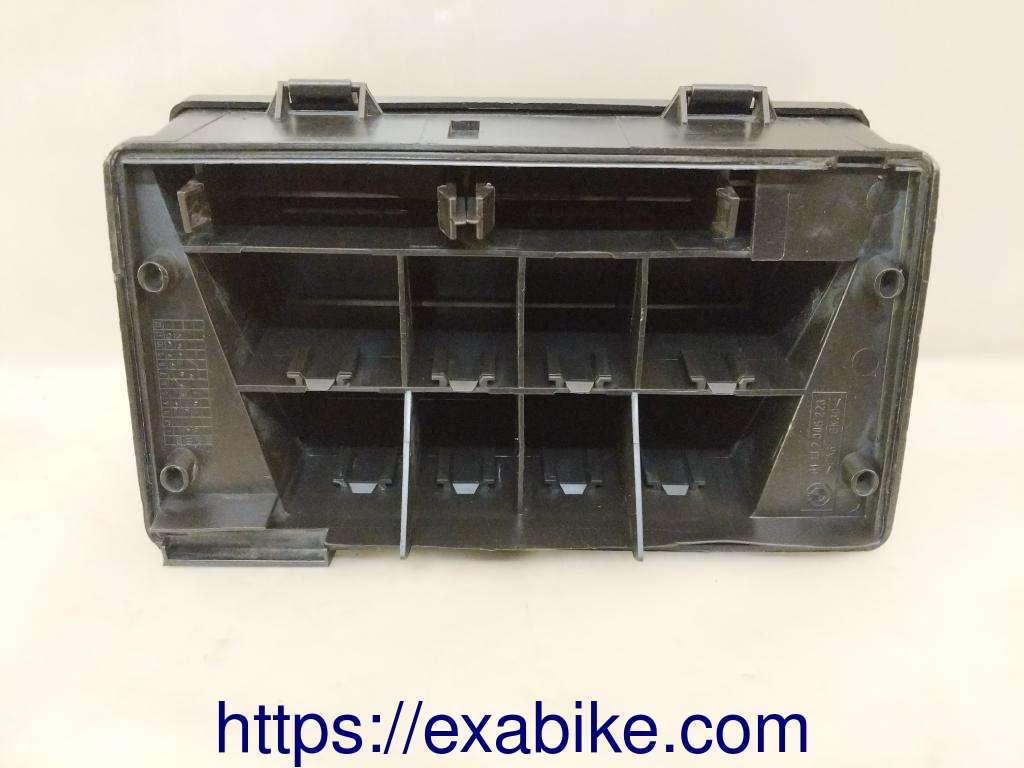 fuse box BMW R1150R - photo 3