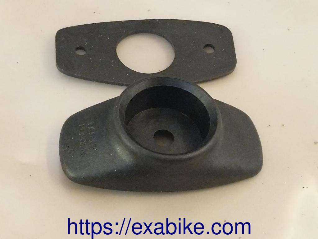 élément de fixation de bulle Givi Accessoire piece à adapter - photo 1