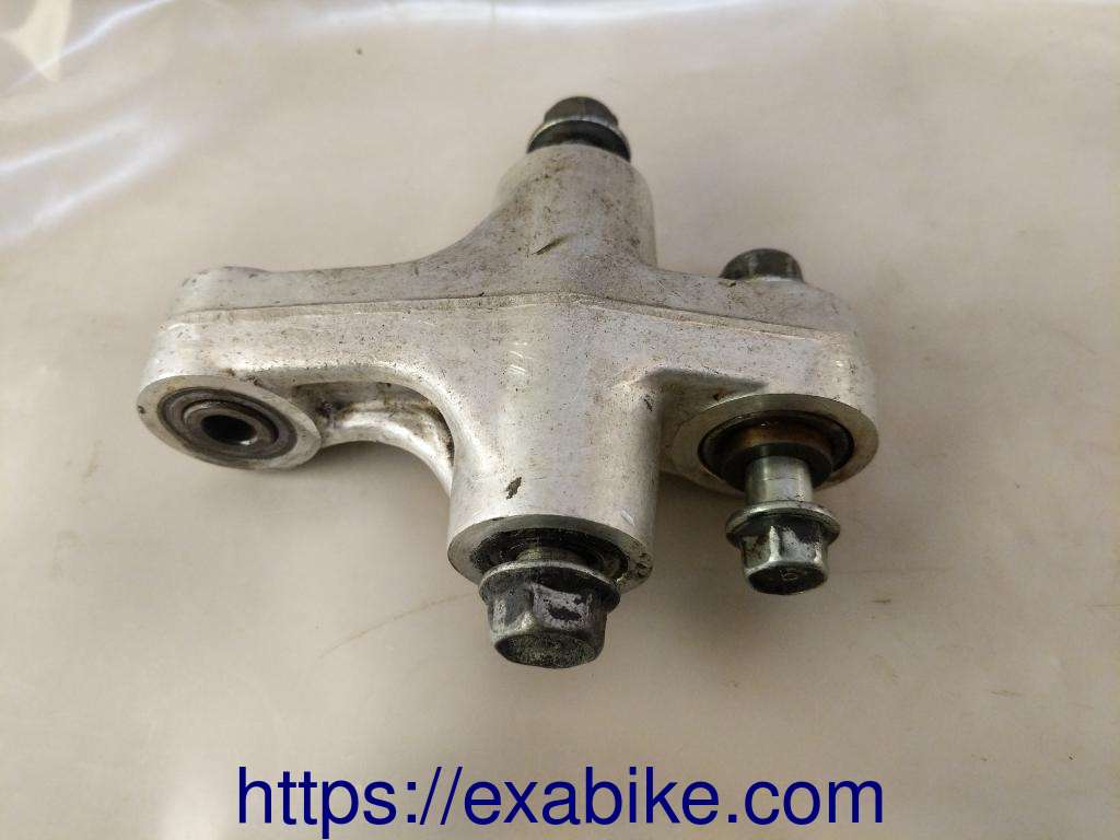 swingarm connecting Suzuki 600 Bandit - photo 1