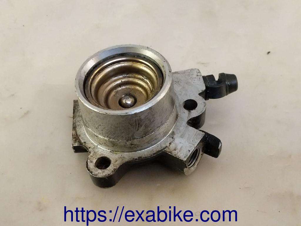 clutch slave cylinder Kawasaki ZZR 1100 - photo 2