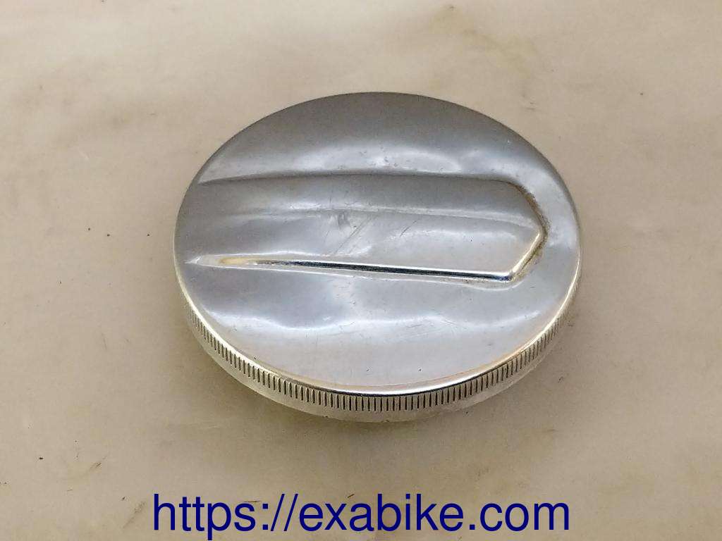 fuel tank cap Suzuki T500 - photo 1