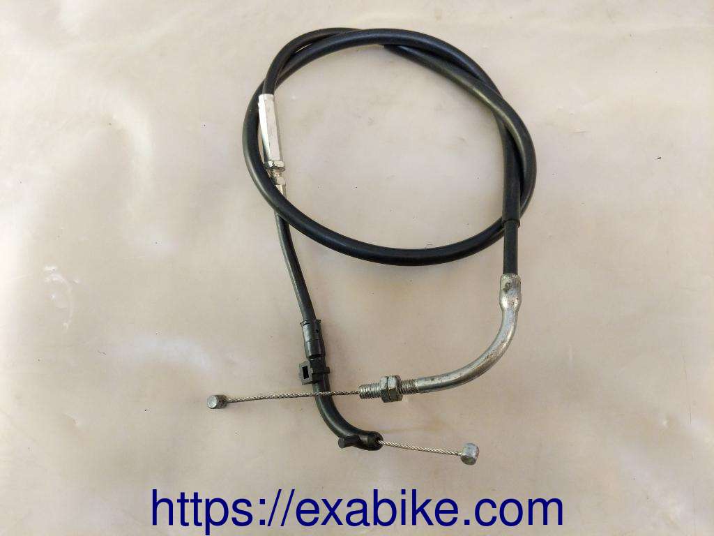 cable des gaz Yamaha FZS 600 Fazer - photo 1