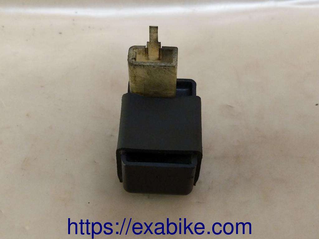 fuel pump relay Honda VT 600 Shadow - photo 1