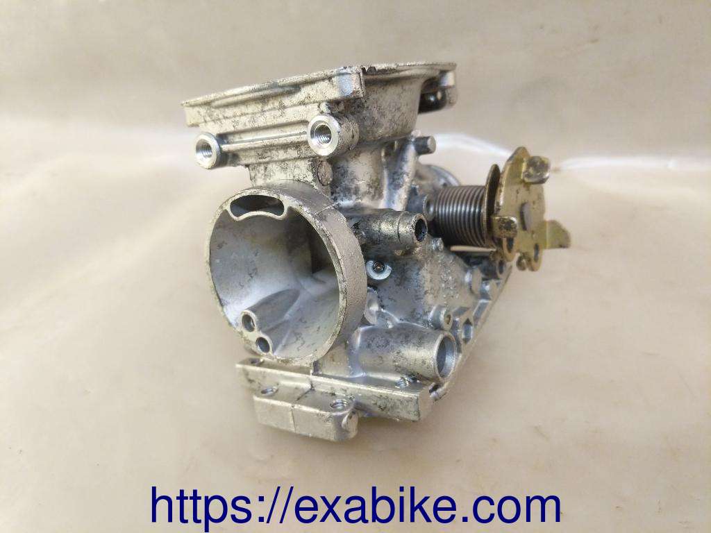 carburetor body N°2 Yamaha XJ 600 Diversion - photo 1