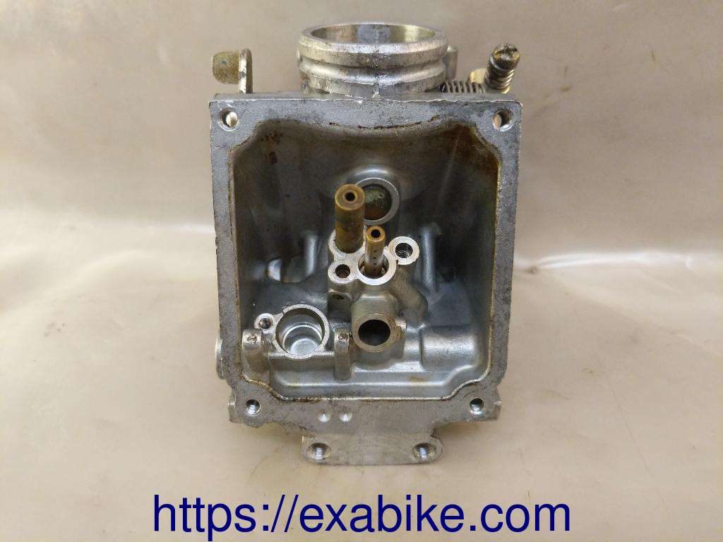 carburetor body N°3 Yamaha XJ 600 Diversion - photo 3
