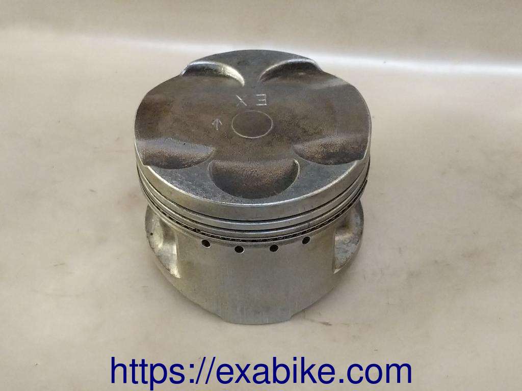 piston Yamaha FZ 750 - photo 2