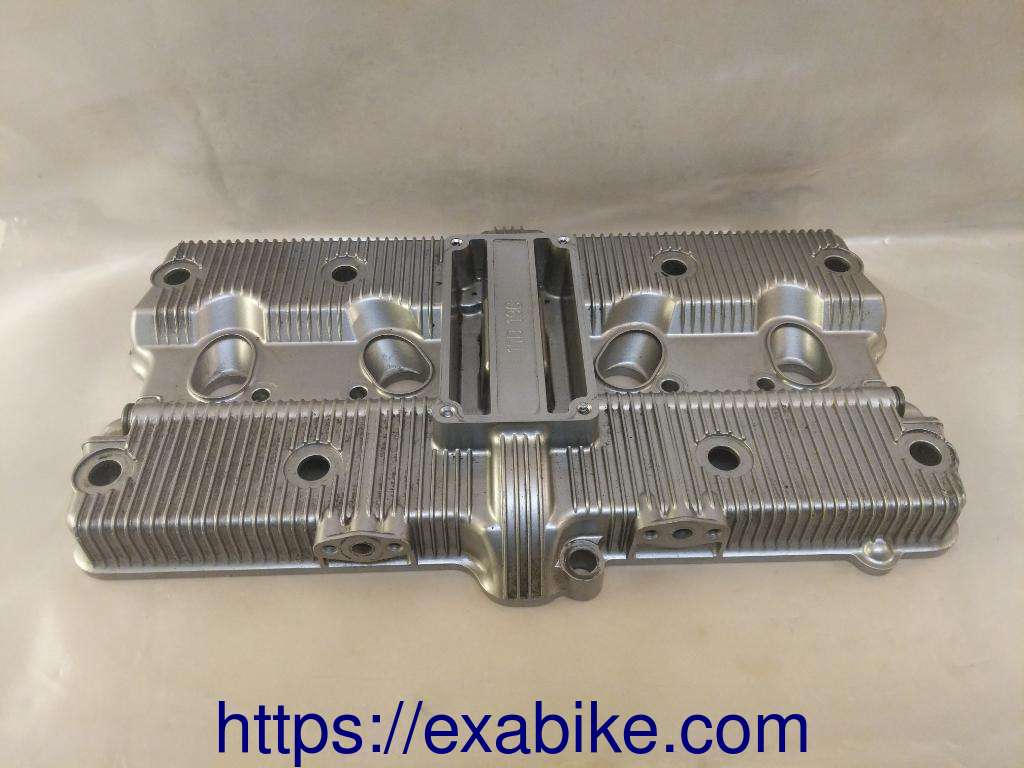 cylinder head cover Suzuki 600 Bandit - photo 1