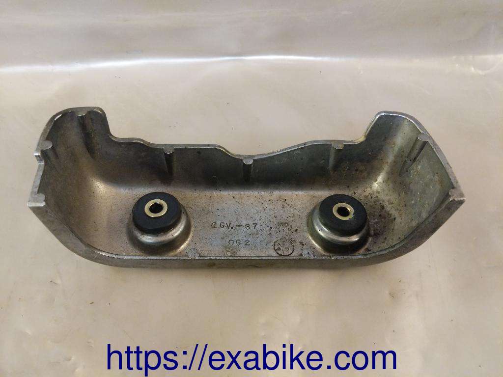 cylinder head side cover Yamaha XV 535 Virago - photo 2