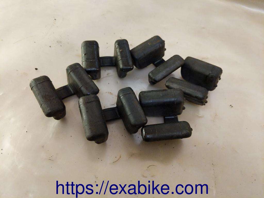 rear wheel dampers Yamaha SR 250 SE - photo 1