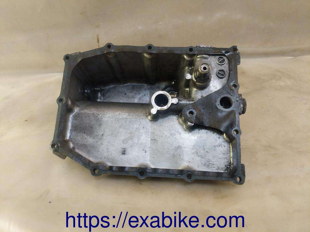 carter d'huile Suzuki RF 600 - photo 2