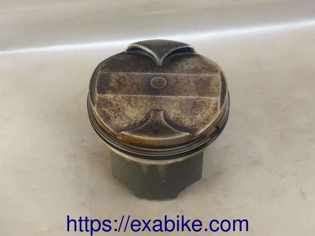 piston Suzuki RF 600 - photo 2