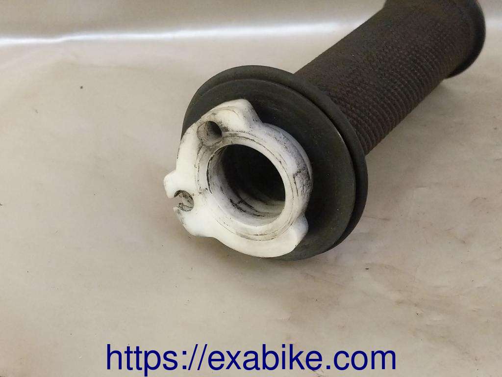 throttle grip Yamaha XT 350 - photo 2