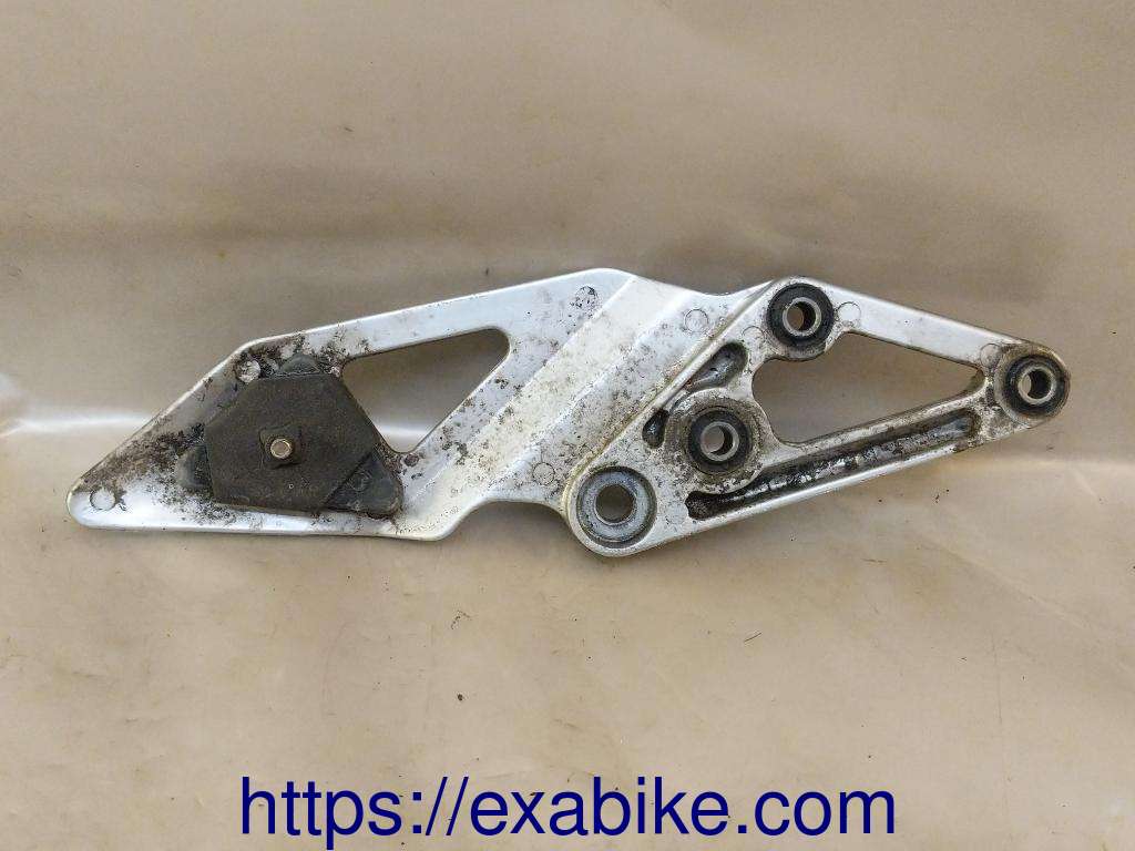 footrest plate, front left Suzuki GSXR1100W - photo 2