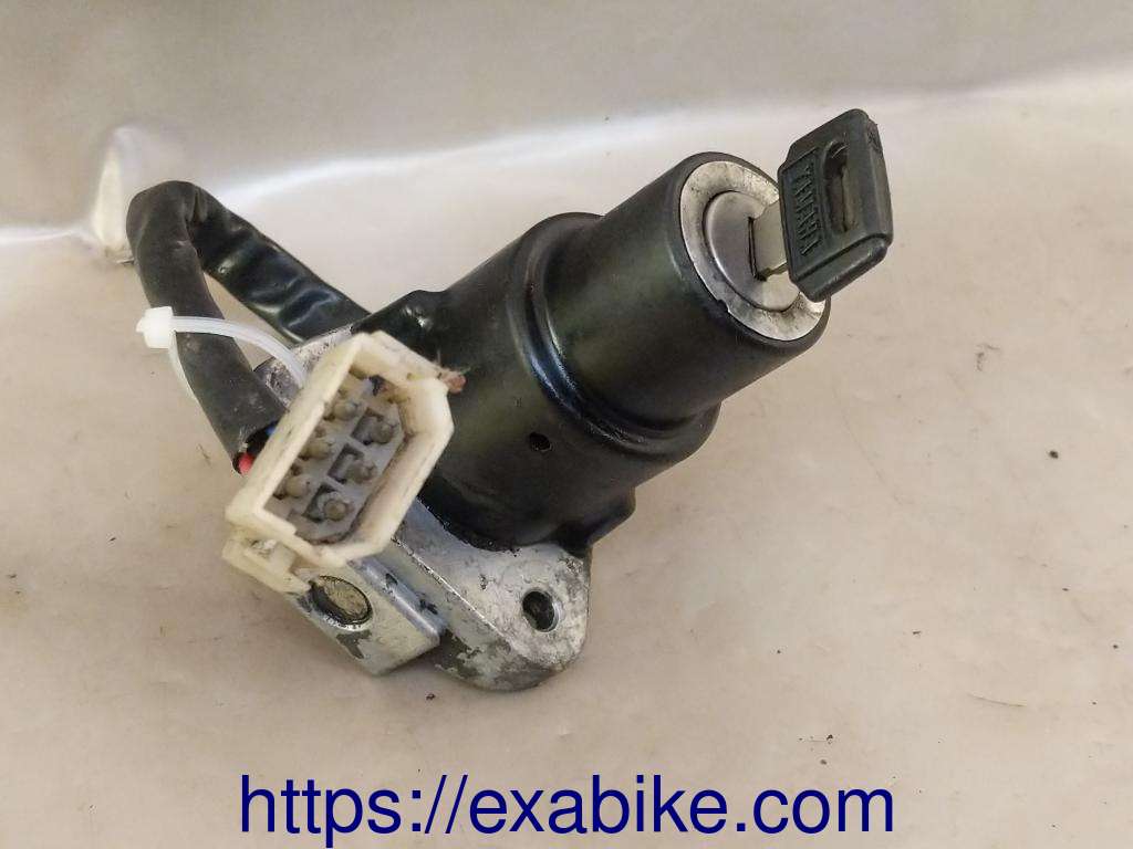 contacteur à cle Yamaha modele a identifier - photo 1