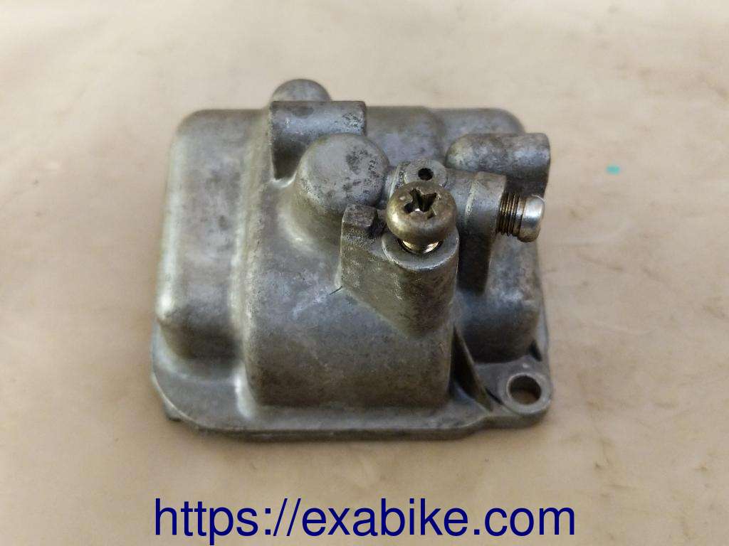 carburetor float chamber Suzuki GSXR1100W - photo 2