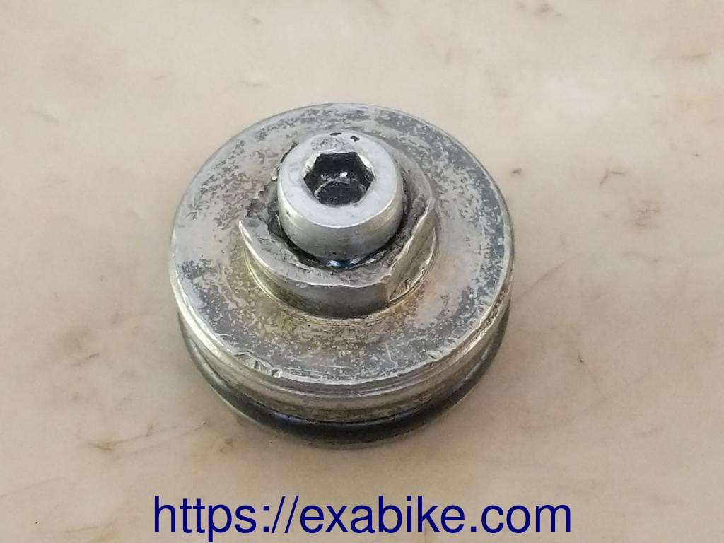 front fork tube cap BMW K75 - photo 1