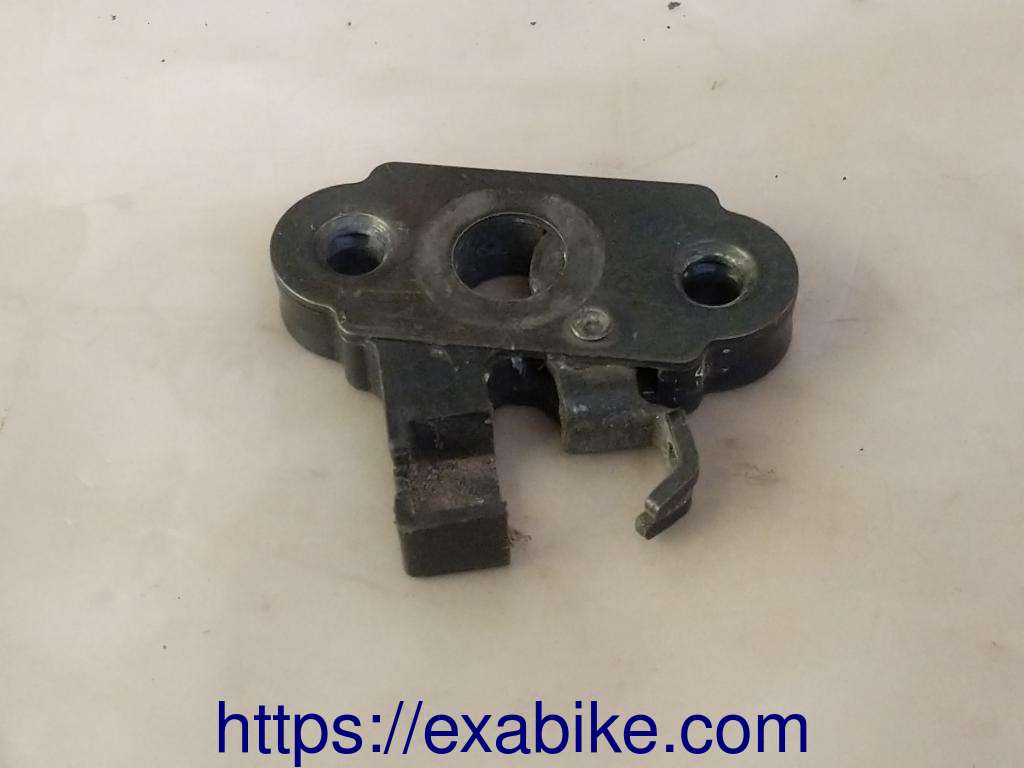 seat locker Suzuki GSXR1100W - photo 1