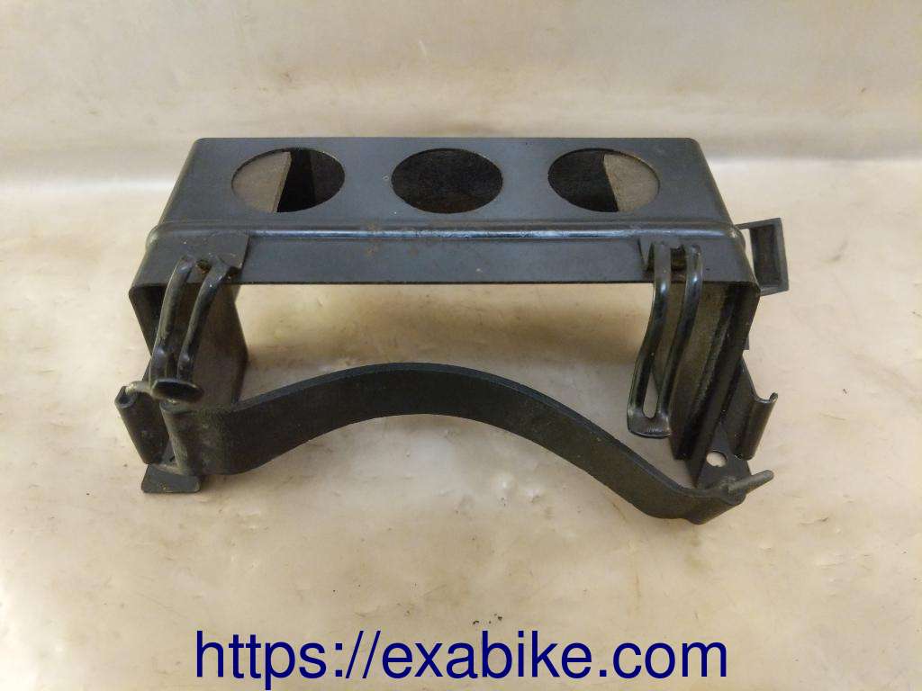 battery box Suzuki GSXR1100W - photo 2