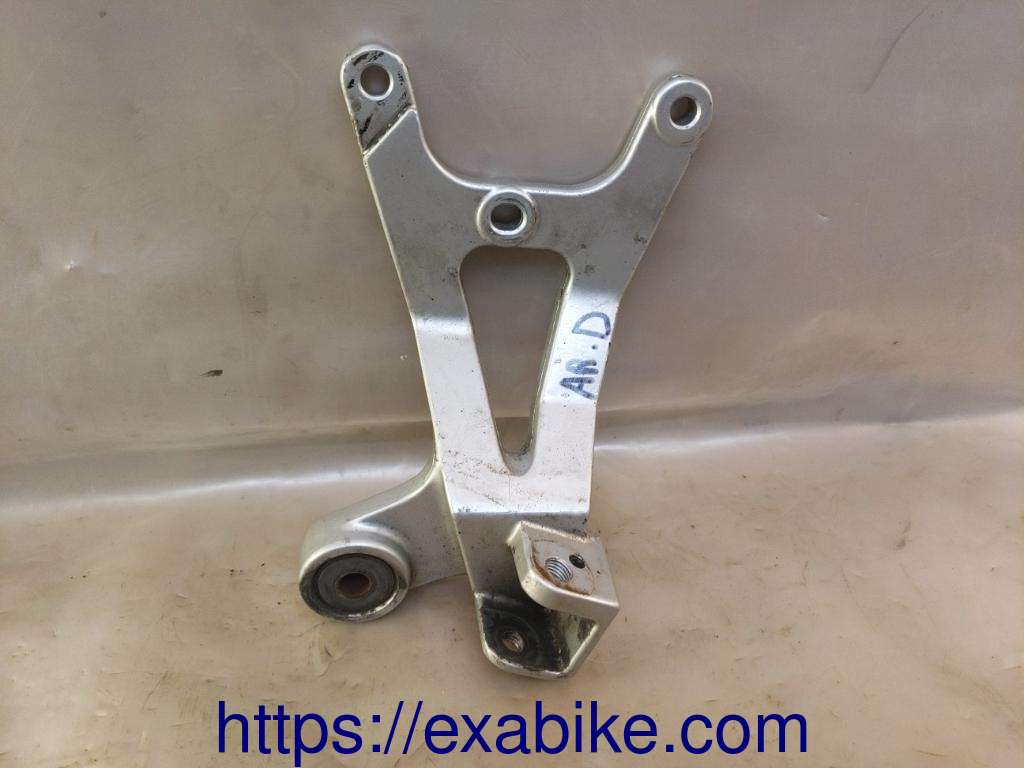 footrest plate, rear right Suzuki GSXR1100W - photo 1