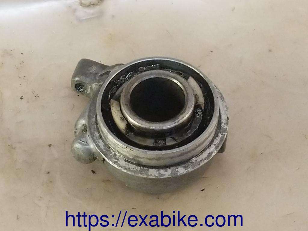 speedometer gear Honda CBR1000F - photo 2