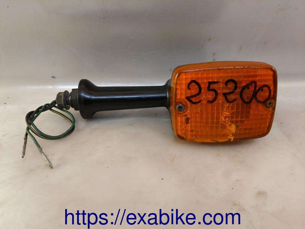 turn signal Kawasaki GPZ 550 - photo 1