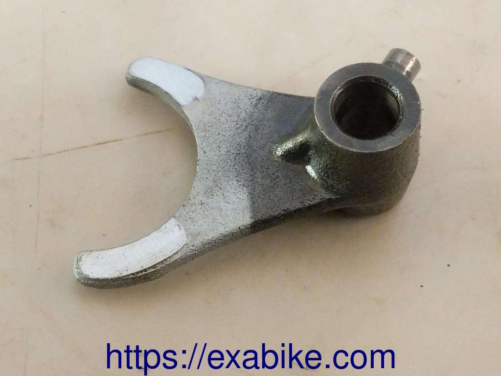 fourchette de boite Suzuki TSR 125 - photo 1