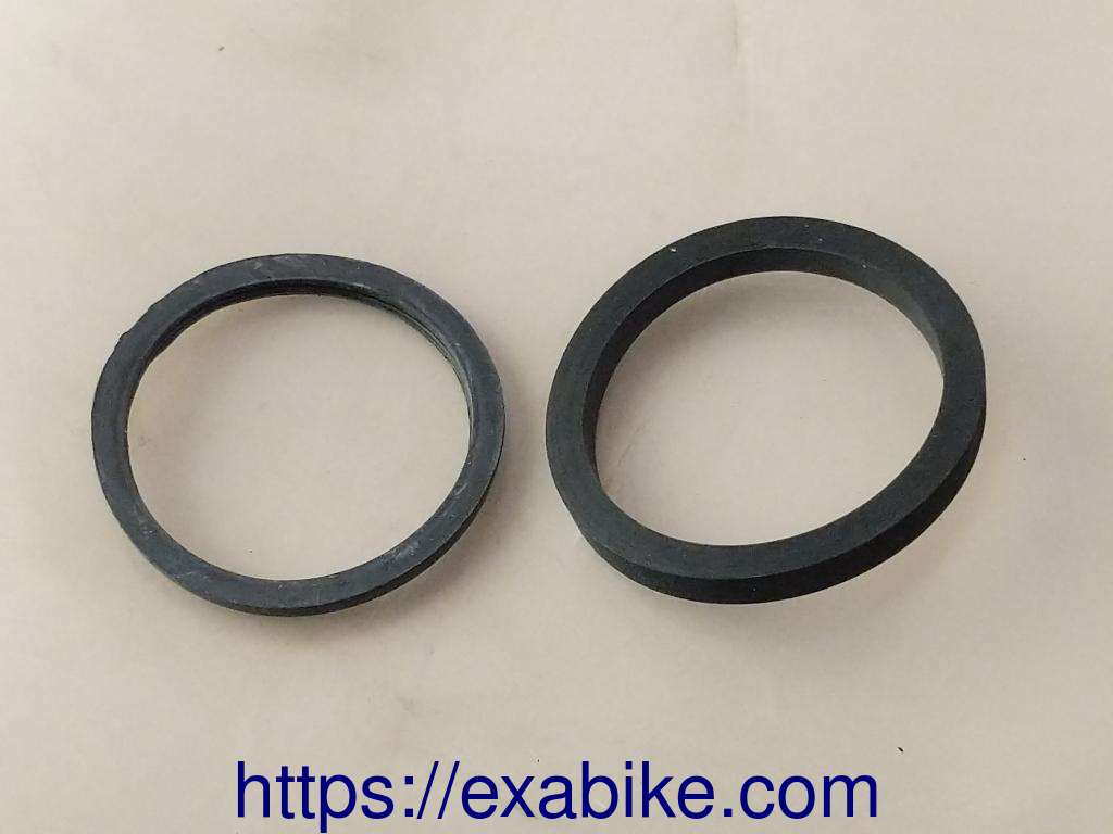front caliper gaskets Suzuki GSXR1100W - photo 1