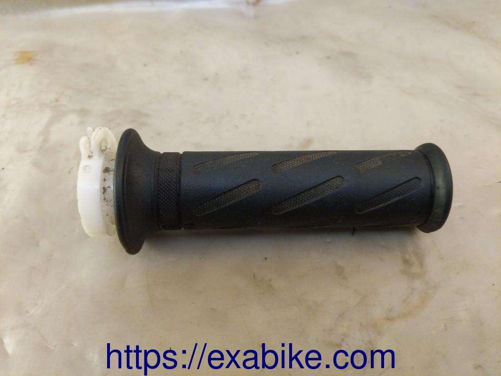 throttle grip Suzuki 400 Burgman - photo 1