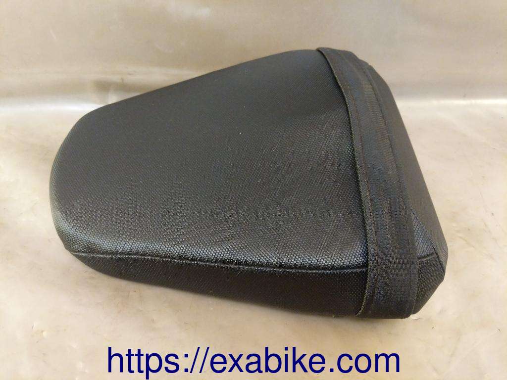 seat, rear Suzuki GSXR 1000 - photo 1