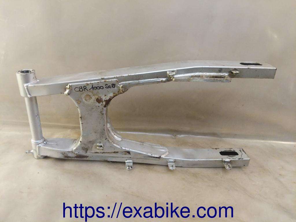 swingarm Honda CBR1000F - photo 3