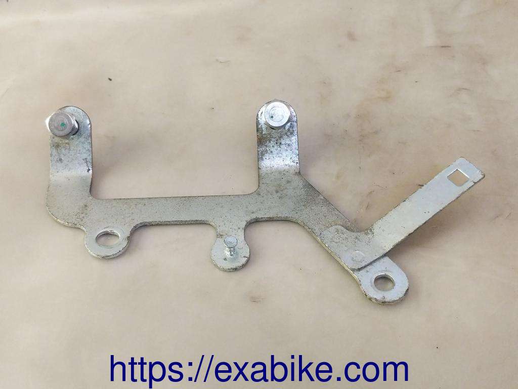 patte de fixation Honda Hornet 600 - photo 1