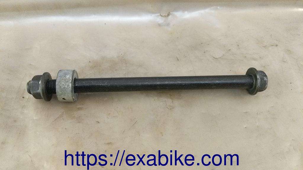 engine bolt Honda Hornet 600 - photo 1