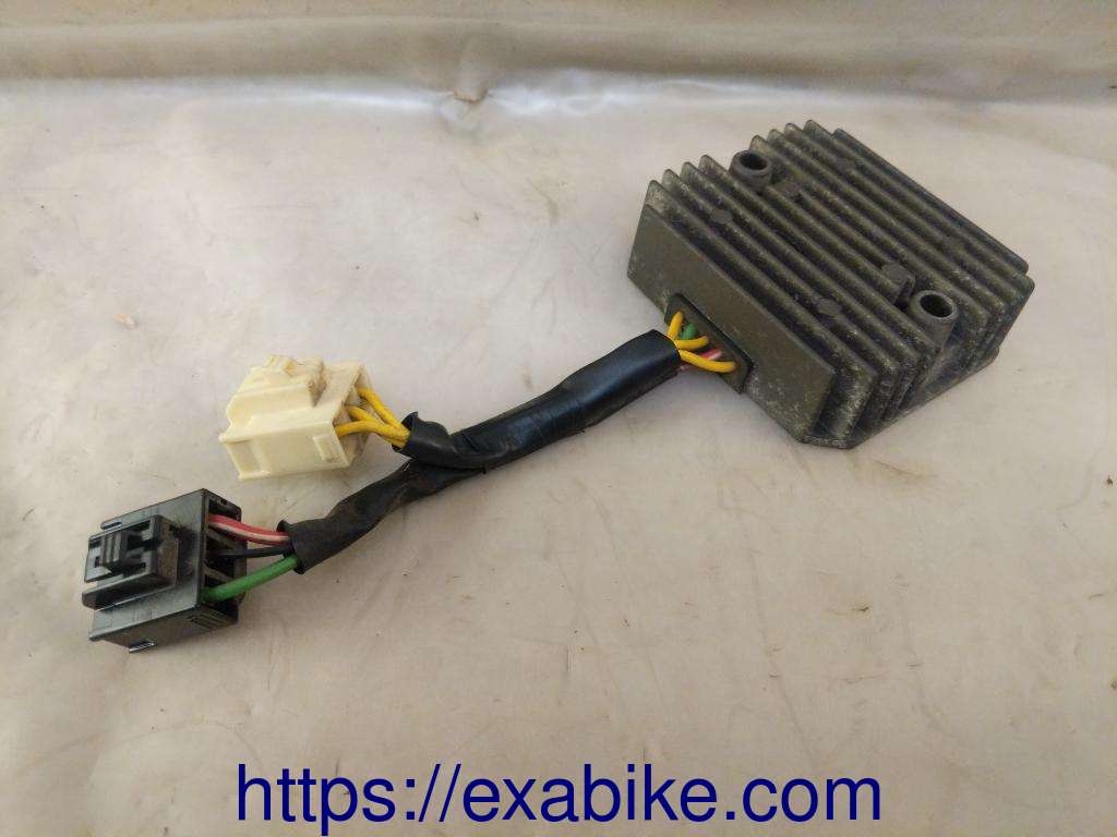 voltage regulator Honda SH 125 - photo 1
