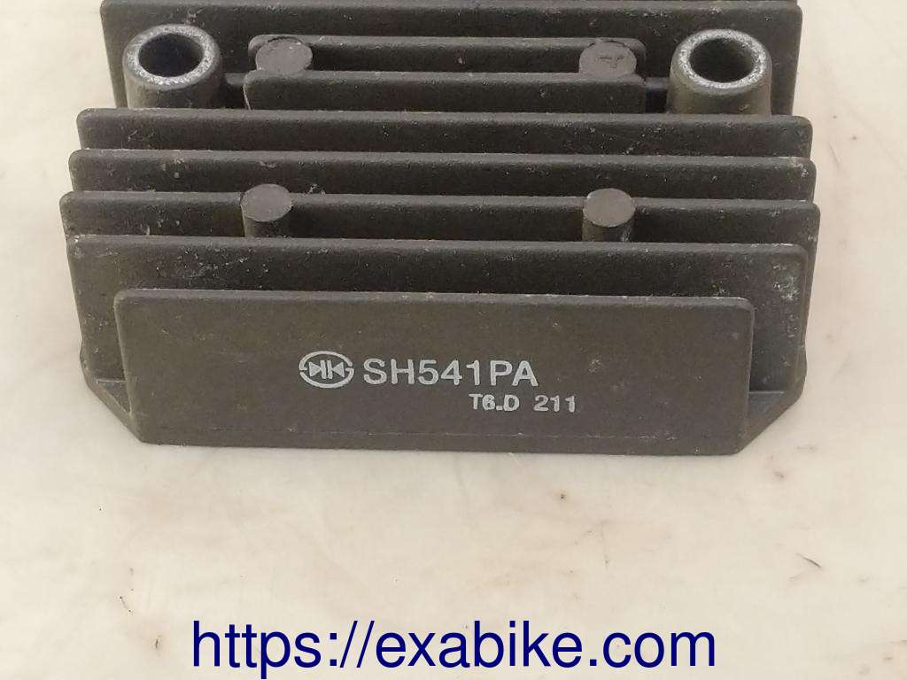 voltage regulator Honda SH 125 - photo 2