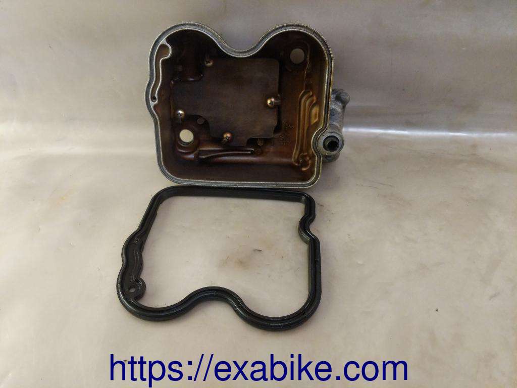 cylinder head cover Honda SH 125 - photo 2