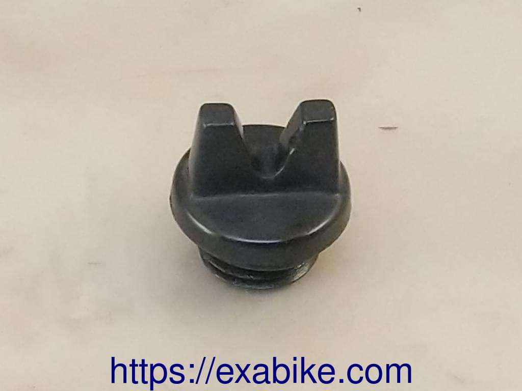 oil cap Yamaha XT 125 - photo 1