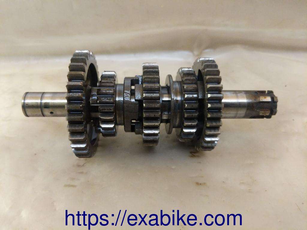gearbox secondary shaft Yamaha XT 125 - photo 1
