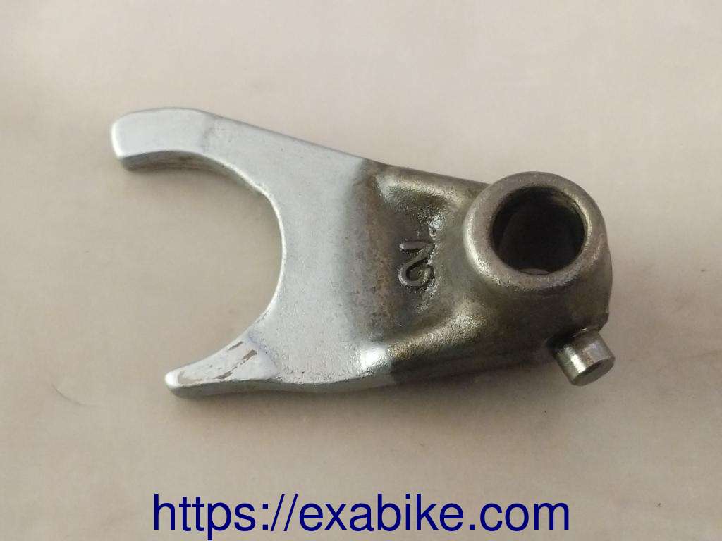 gearshift fork Yamaha XT 125 - photo 1