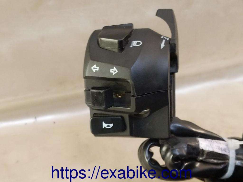 commodo gauche Sym 125 Wolf - photo 1