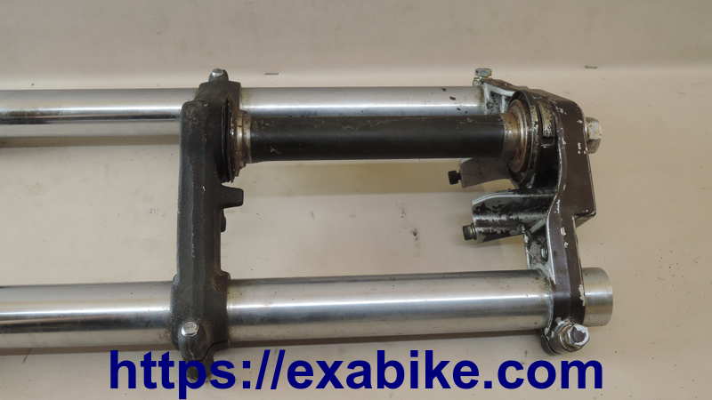 fourche Kawasaki GPZ 400 ZX - photo 4