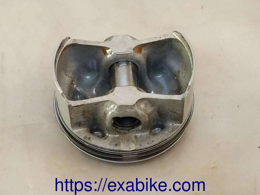 piston Suzuki GSXR 750 - photo 3