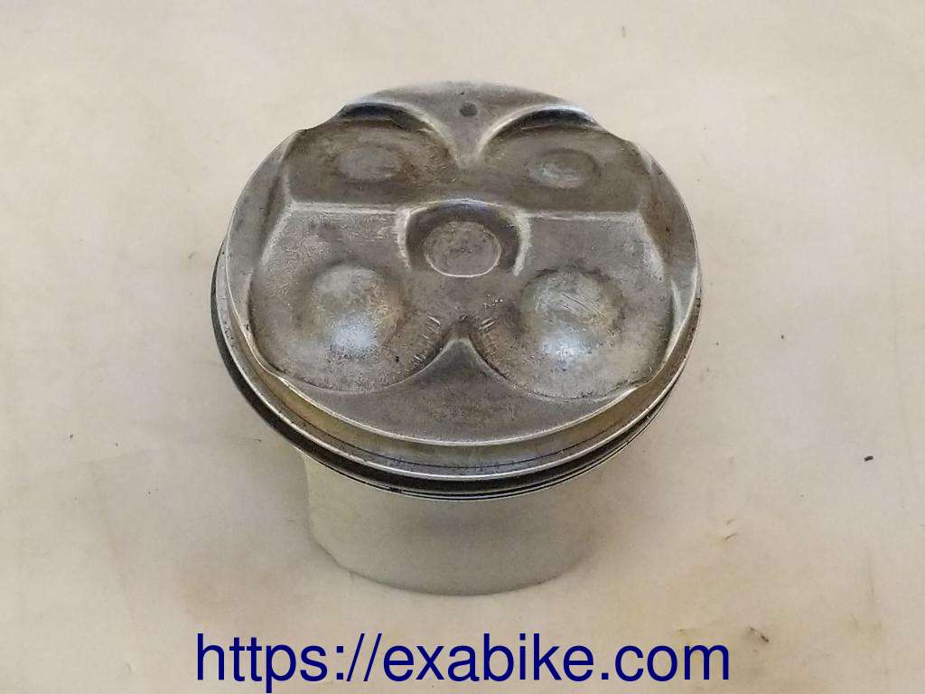 piston Suzuki GSXR 750 - photo 2