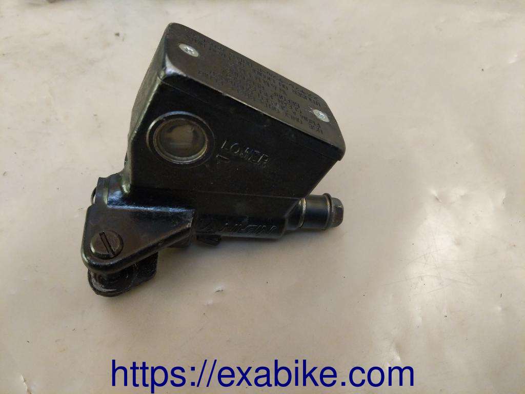 front master cylinder Suzuki GZ 250 Marauder - photo 2