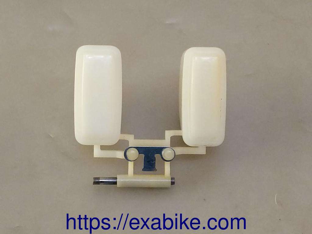 flotteur de carburateur Yamaha YFM 400 - photo 1