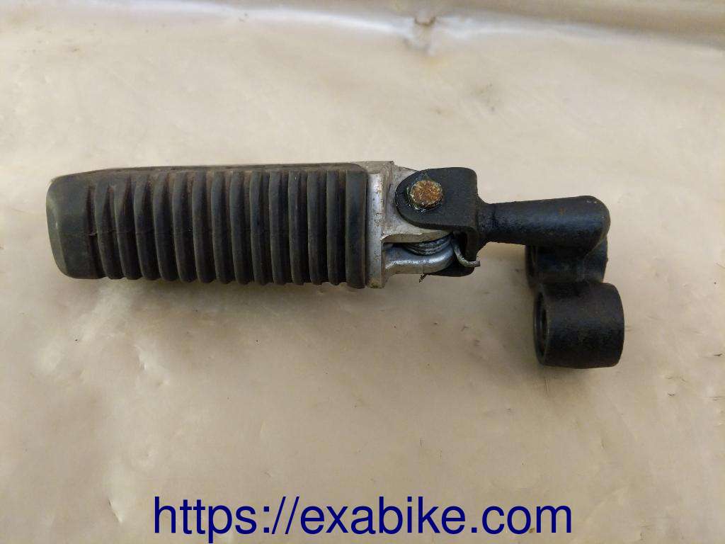 footrest, front left Suzuki GSX1100G - photo 1