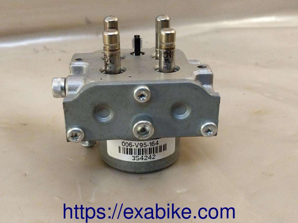abs unit Suzuki GSXR 1000 - photo 3