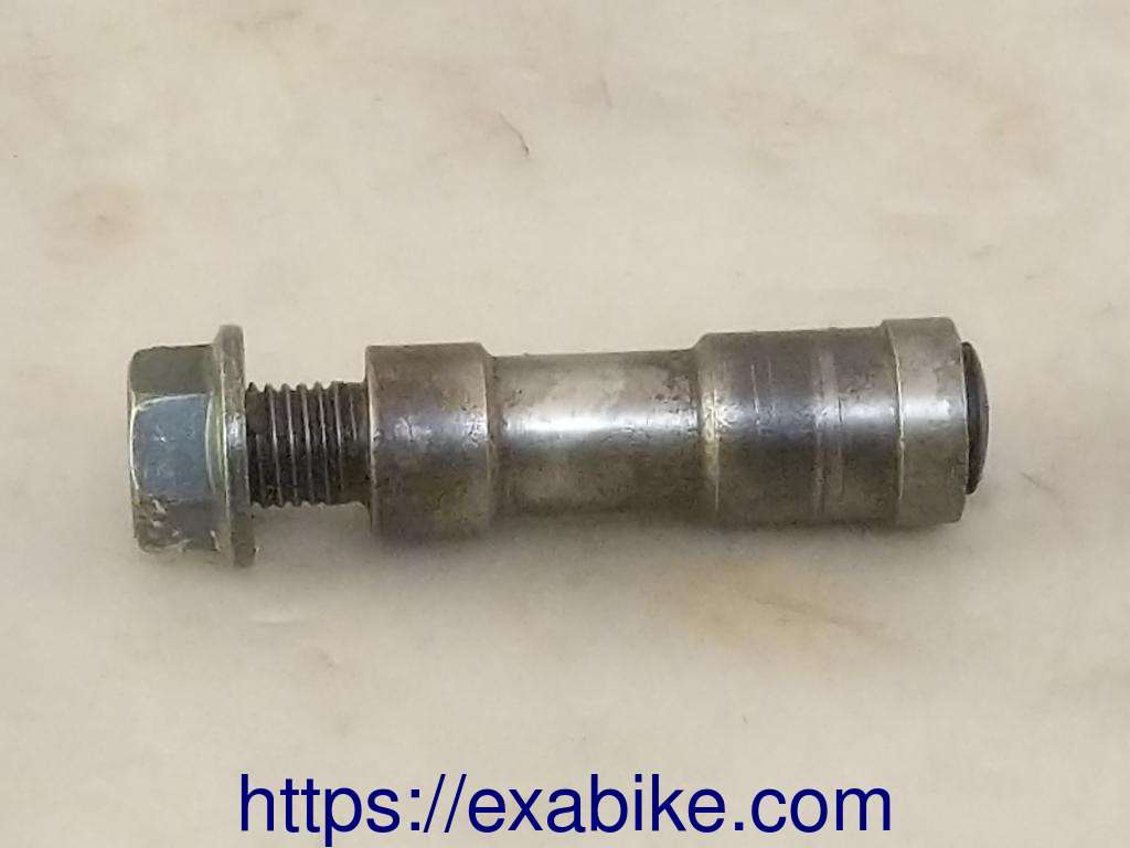 stand bolt Suzuki Intruder 750 - photo 1