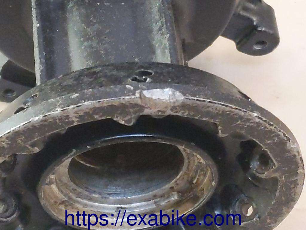 wheel hub, front Honda CR 125 - photo 3
