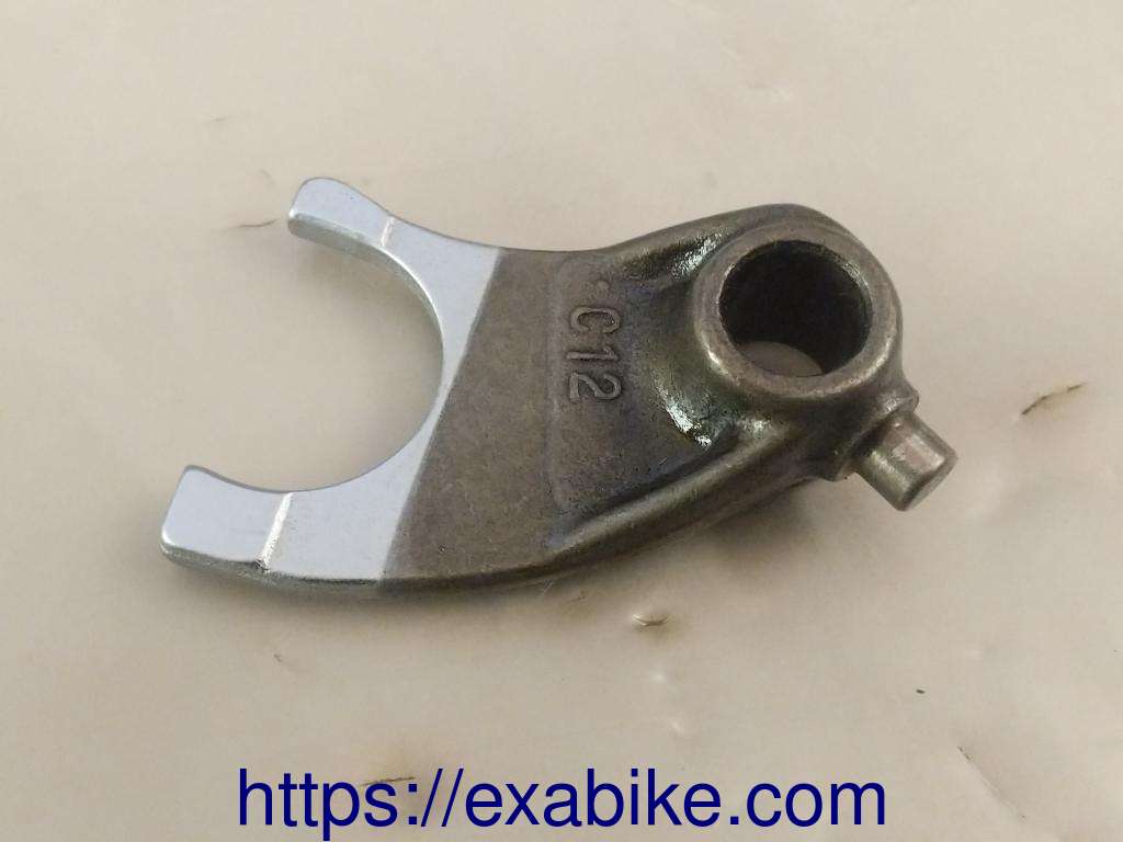 fourchette de boite Honda XLR 125 - photo 1